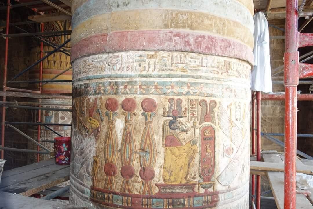 معبد إسنا أثناء التطوير