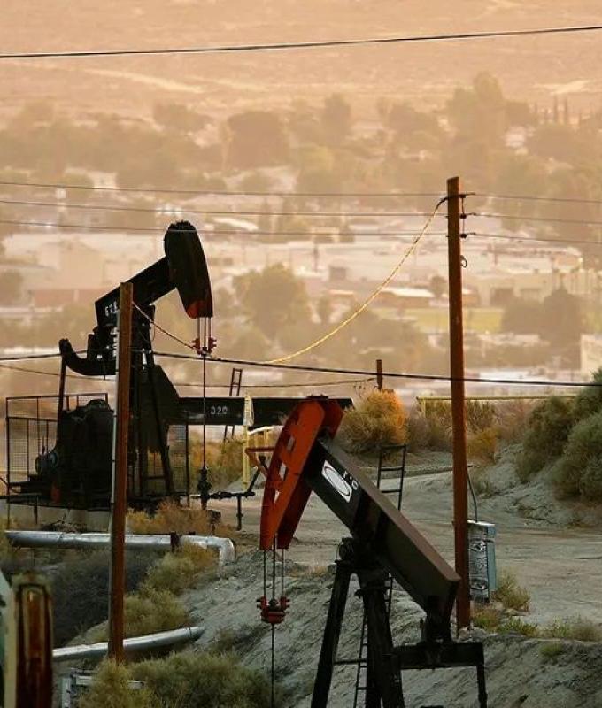 أسعار النفط تحلّق