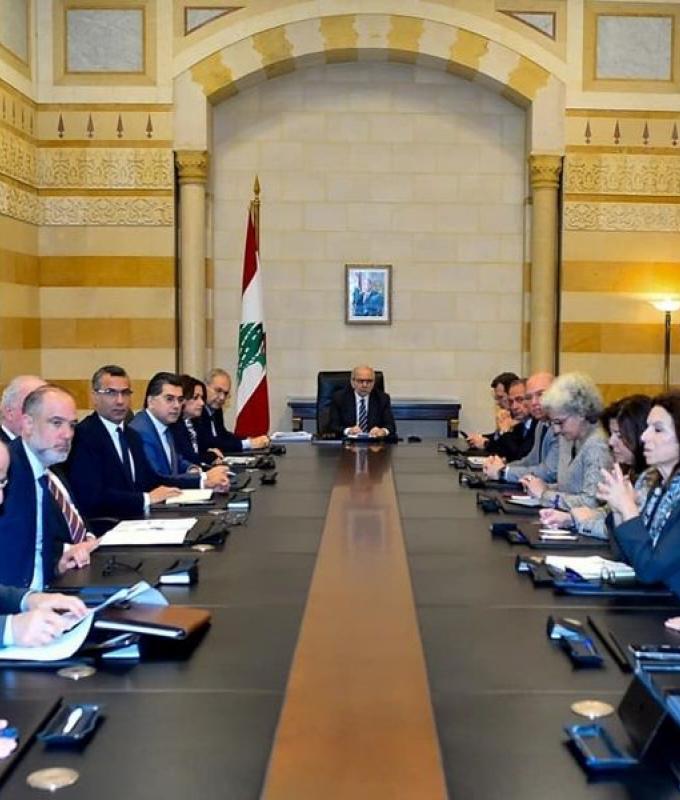 متطلبات النزوح والإغاثة على طاولة سلام