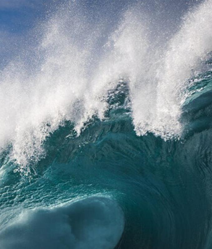 ذعرٌ في الولايات المتّحدة... ومخاوف كبيرة من موجات "تسونامي مُرعبة"