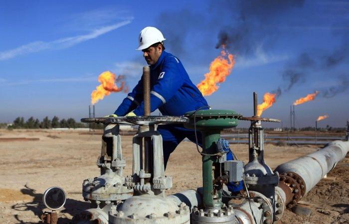 كورونا خفضت أجور ثلث العاملين في قطاع النفط والغاز