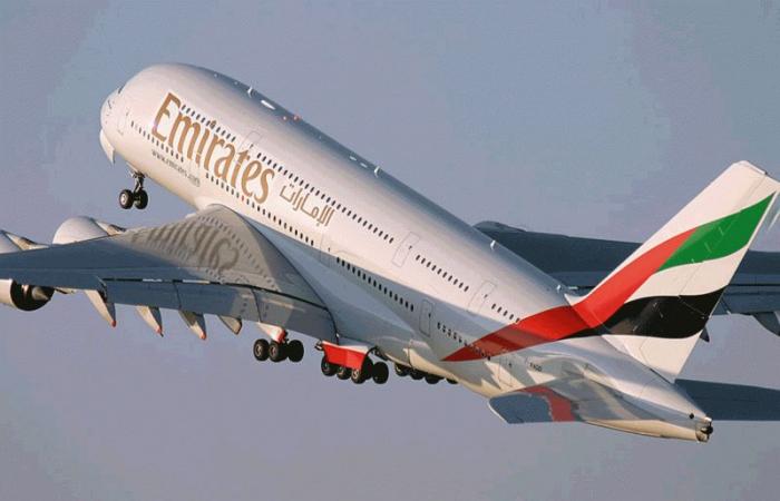 “طيران الإمارات” تعلق رحلاتها إلى الدنمارك