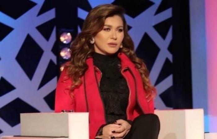 نادين الراسي تعود بتصريح ناري عن زميلاتها: "منافقات"