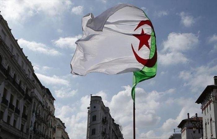الجزائر توقف واردات الديزل والبنزين
