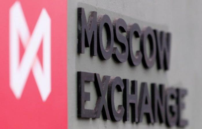 بورصة موسكو في المنطقة الخضراء