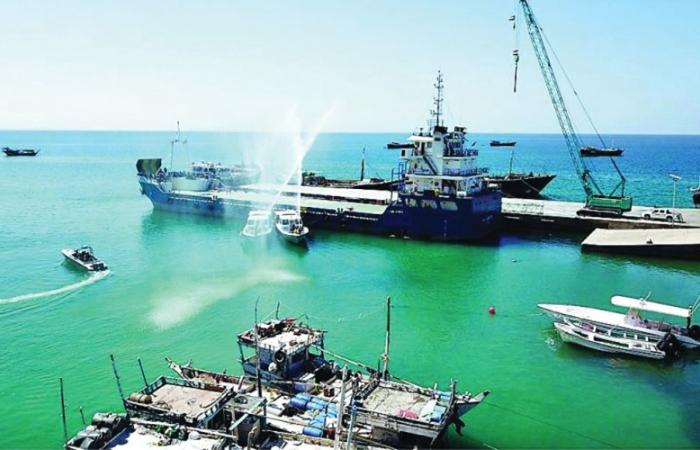 اليمن: إقالة مدير ميناء سقطرى