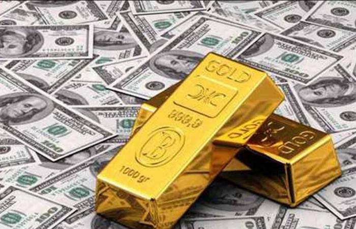 الذهب يربح بفعل تراجع الدولار وعوائد السندات الأميركية