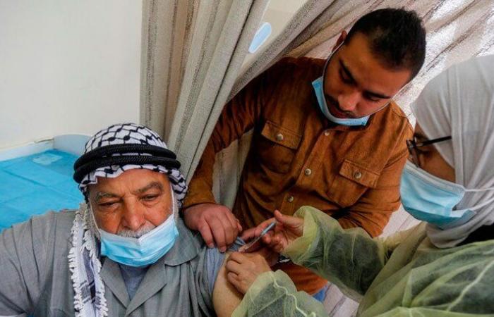 مطالبة إسرائيل بتوفير اللقاح في الضفة الغربية وغزة