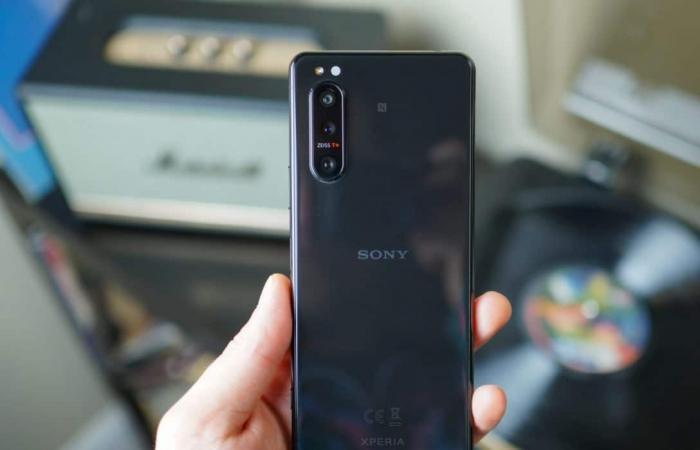 سوني تعلن عن هاتف Xperia القادم في 14 أبريل