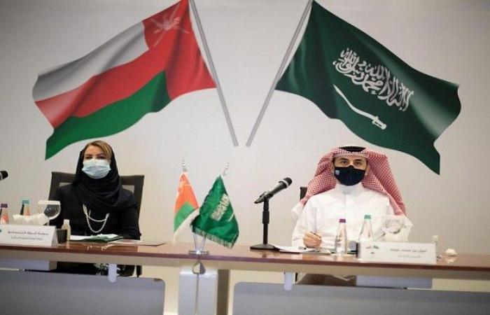 السعودية تبحث إقامة منطقة صناعية في سلطنة عمان