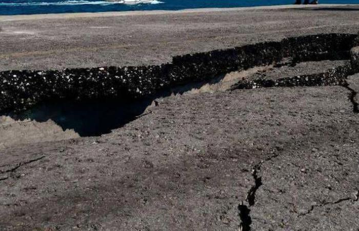 البيرو تحصي آثار زلزال قوي ضرب ساحلها الشمالي