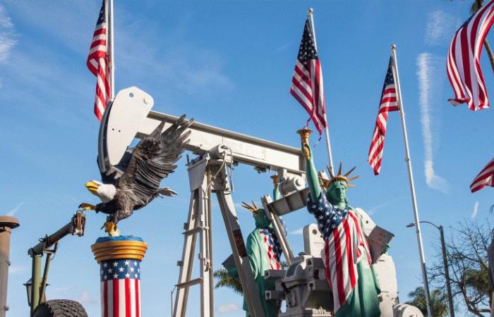 الولايات المتحدة تعلن عن بيع 20 مليون برميل من النفط من الاحتياطي الاستراتيجي