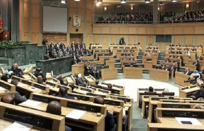 “كورونا” يضرب وزراء الحكومة الأردنية
