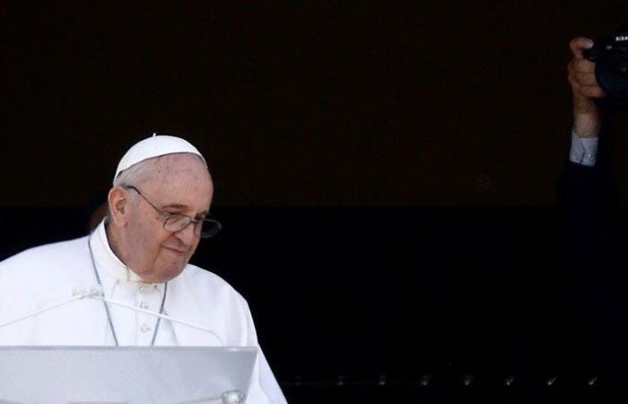 البابا فرنسيس: لاستجابات واسعة لأزمة الهجرة
