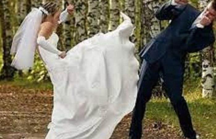 فيديو – عروس تطرح زوجها أرضاً خلال زفافهما