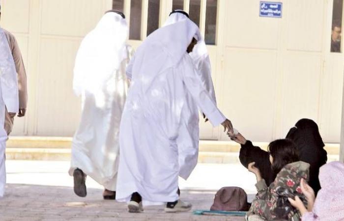 الكويت : ضبط معلمة كيمياء وافدة تحترف التسول