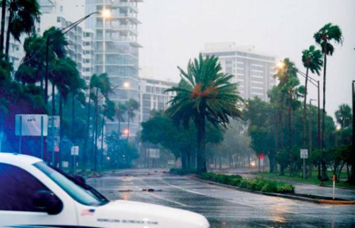 ساحل فلوريدا يواجه “أخطر إعصار في تاريخه”