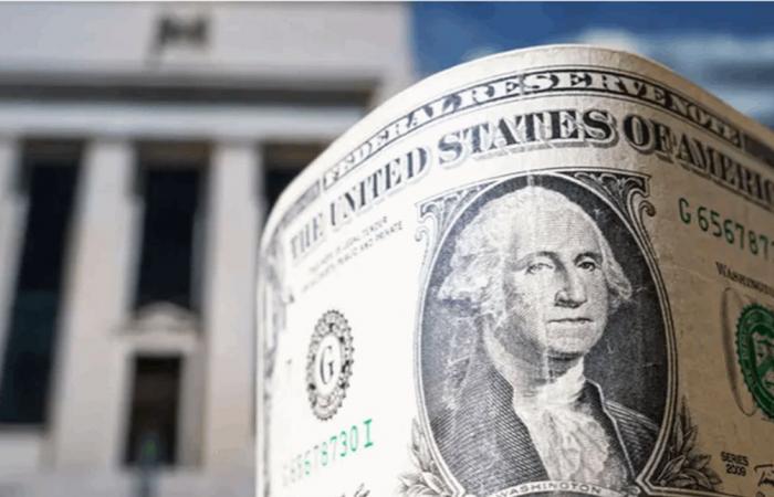 هل تراجع الدولار في السوق الموازية عصراً؟