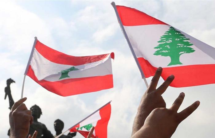 "ضبابية" تسيطر على المشهد.. هذا ما ينتظر اللبنانيون في العام الجديد!