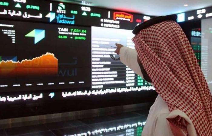 الأسهم السعودية تعزّز مكاسبها