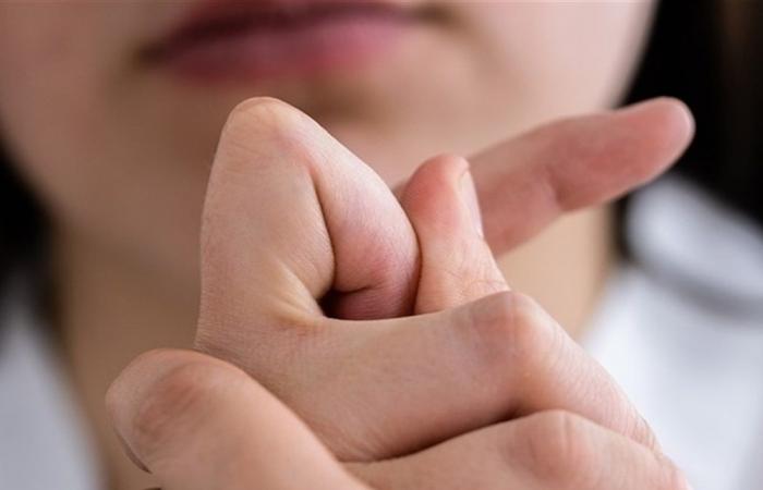 هل تسبب فرقعة الأصابع التهاب المفاصل؟
