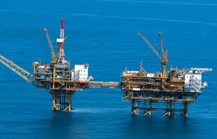 النفط يستقر وسط تركيز المستثمرين على هجمات البحر الأحمر
