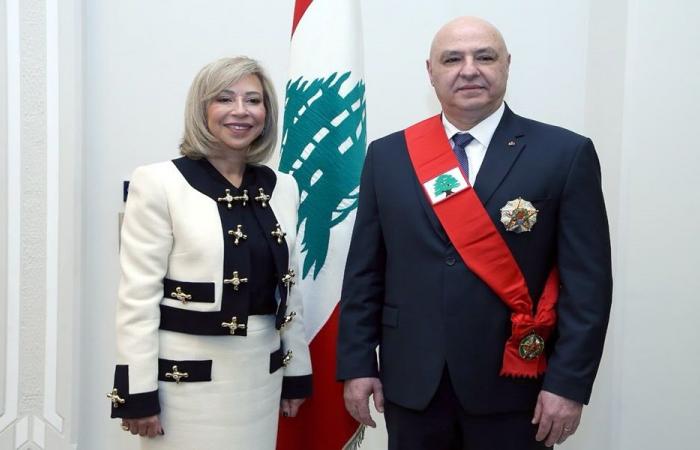 عون والسيدة الأولى يعودان إلى بيروت