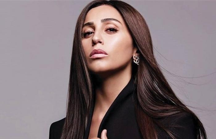 بعد إقحام اسمها في طلاق محمود عبد العزيز.. دينا الشربيني تُقدم على هذه الخطوة