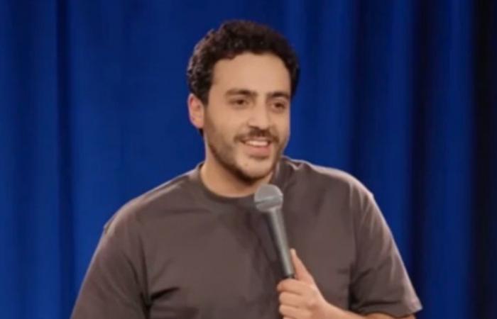 في بيان... الممثل الكوميدي يعتذر بعد توقيفه أمس في المطار