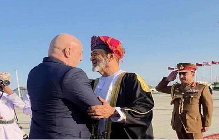 عون في سلطنة عُمان لتعزيز العلاقات الثنائية