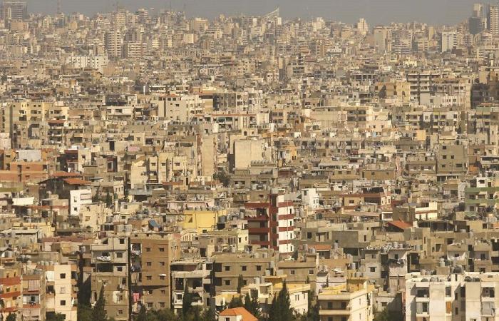 تعرّض سابقًا لضربة إسرائيلية.. إنهيار مبنى في حارة حريك (فيديو)