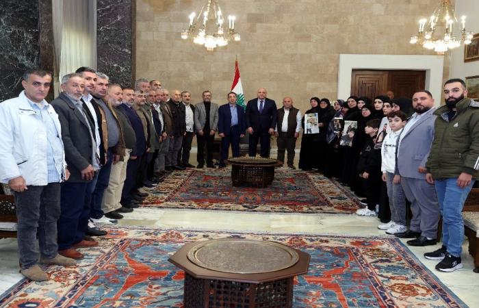 عون: عودة الأسرى من إسرائيل تشكل أولوية في المفاوضات