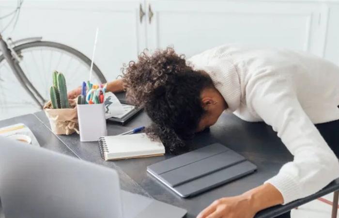 احذرها.. علامات يومية بسيطة قد تكشف عن نقص خطير في الفيتامينات!