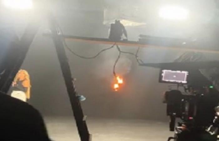 حريقٌ... فيديو يُوثّق ما جرى خلال تصوير مايا دياب لكليب أغنيتها الجديدة