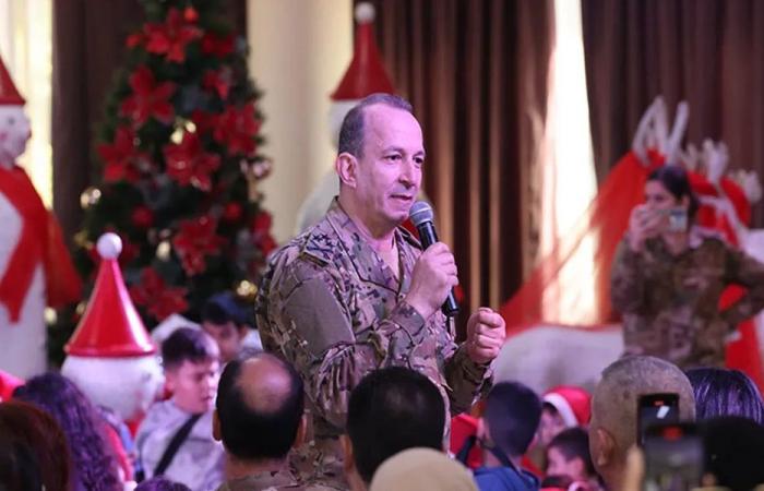 قائد الجيش: نفتخر بشهدائنا