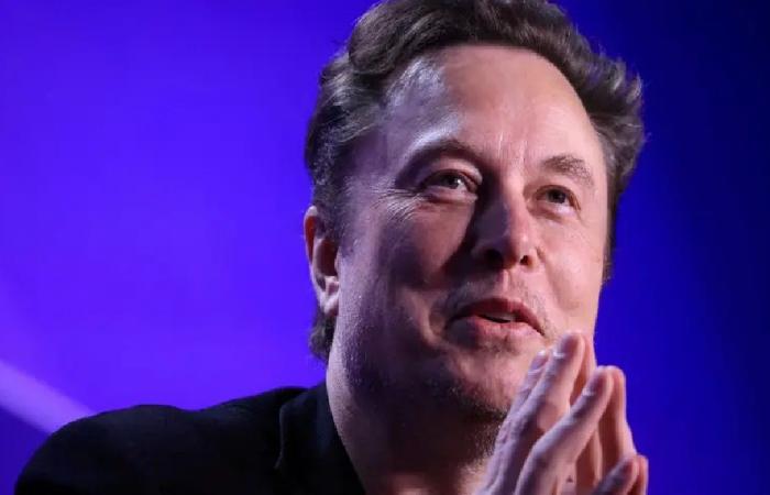 بالفيديو: إيلون ماسك يشرح كيف يعمل سوروس!