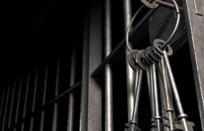 في بلدٍ عربيّ... الحكم على وزير سابق بالسجن 19 عاماً