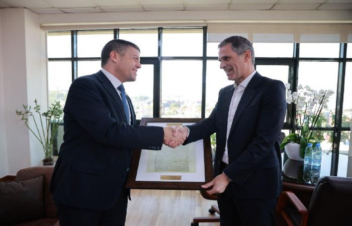 سعادة يزور مرفأ بيروت ويطلع على أوضاعه