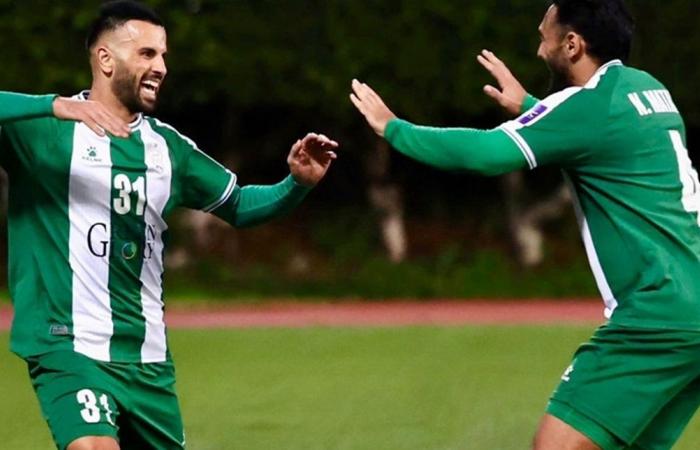 فريق الأنصار في صدارة الدوري اللبناني