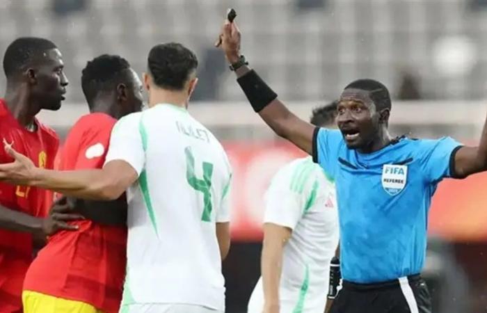 أصغر حكم في البطولة.. من سيدير مواجهة المغرب ومالي؟