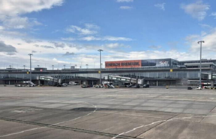 ألمانيا تُغلق مطار هانوفر لرصد مسيّرات جوية