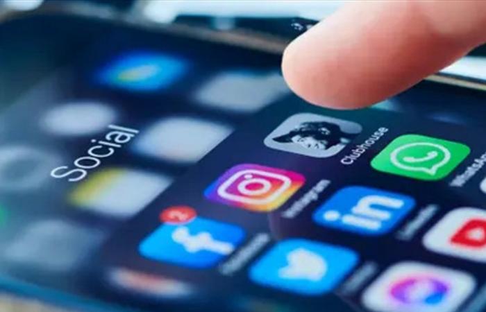 برسالة غامضة.. ممثلة شهيرة تثير الجدل عبر مواقع التواصل الاجتماعي