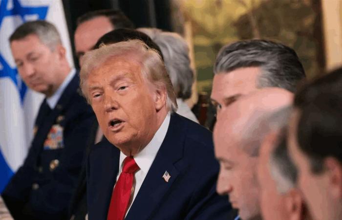 ترامب يشكو لنتنياهو على ميكروفون مفتوح من دون أن ينتبه