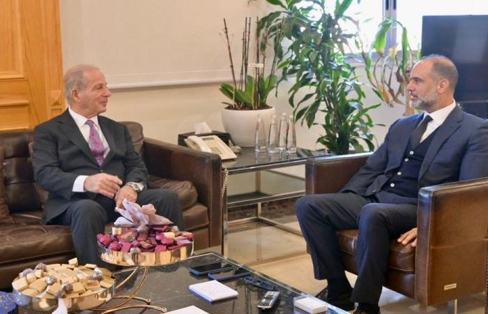 جهود إعادة الإعمار بين رسامني وعيسى