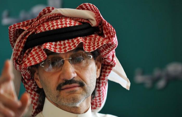 الوليد بن طلال يرد على مطالب جماهير الهلال بالتعاقد مع مهاجم