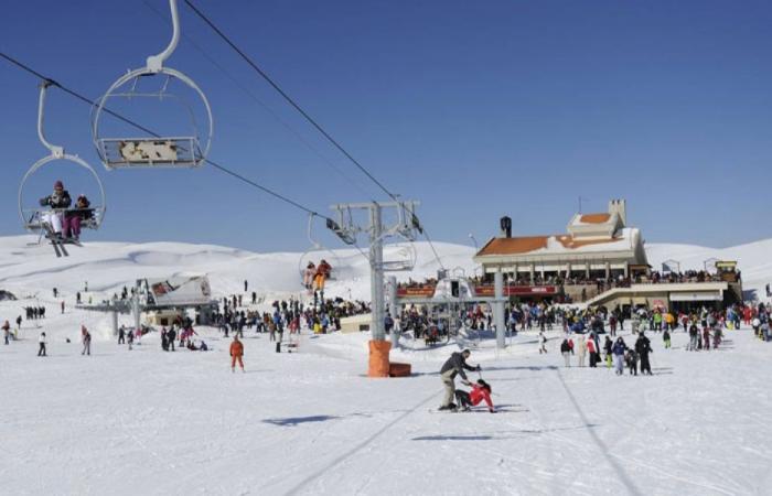 “الأبيض” شرع مراكز التزلج.. من الأرز إلى كفردبيان
