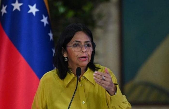 رودريغيز: منفتحون على اتفاقيات الطاقة الدولية