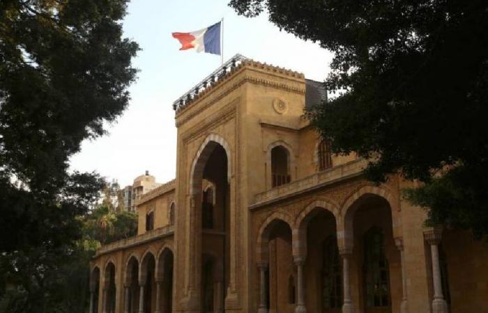 السفارة الفرنسية تعلّق على توقيع إتفاق التنقيب في بلوك 8