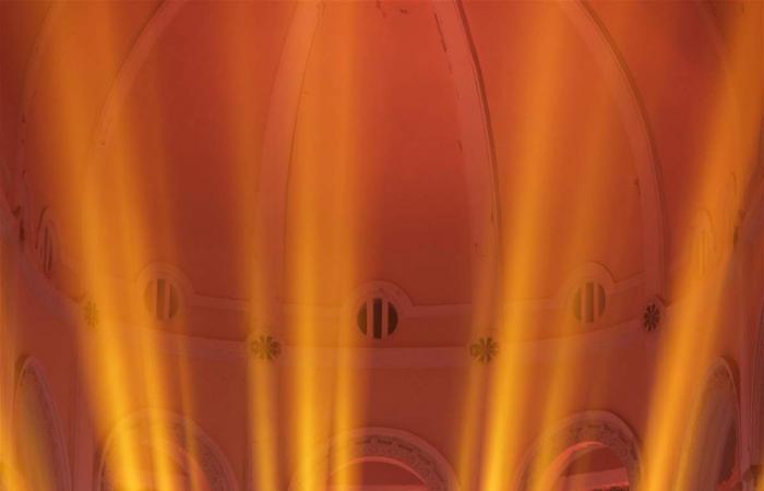 تتويجا لمئوية منصور الرحباني.. "أسافر وحدي ملكاً" ملحمة موسيقية غنائية بمستوى عالمي (صور)