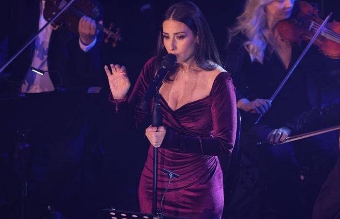 تتويجا لمئوية منصور الرحباني.. "أسافر وحدي ملكاً" ملحمة موسيقية غنائية بمستوى عالمي (صور)